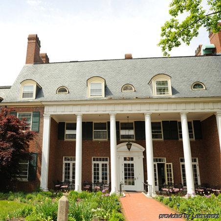 Andover Inn Exterior foto